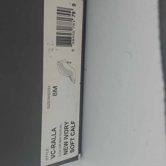 Vince Camuto Ivory White Leather Peep Hole Bootties with Silver studs Size 8 - Picture 15 of 16